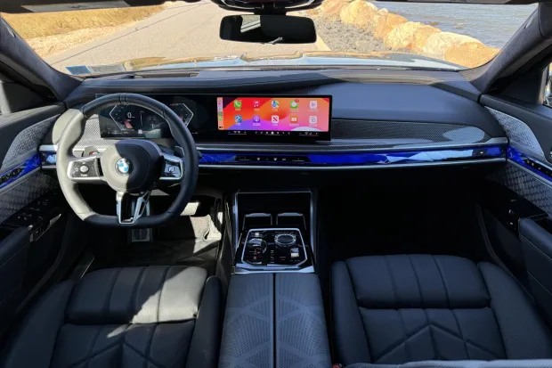 BMW 760i photo 3