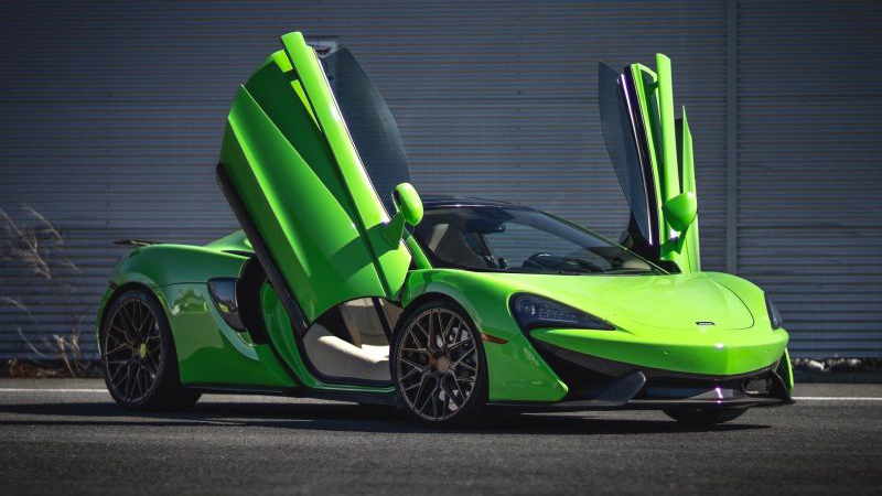 McLaren 570GT photo 1