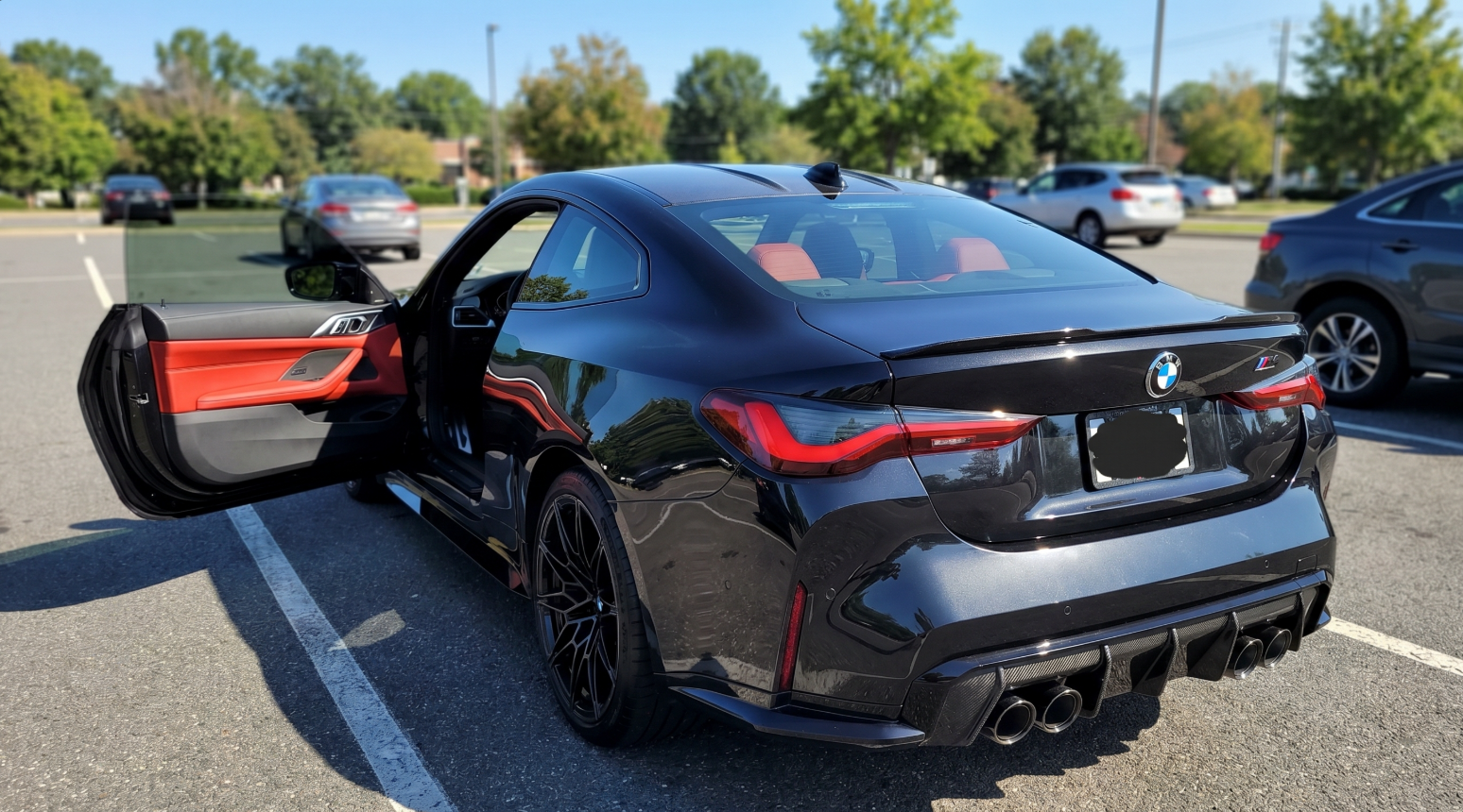 BMW M4 Competition photo 2