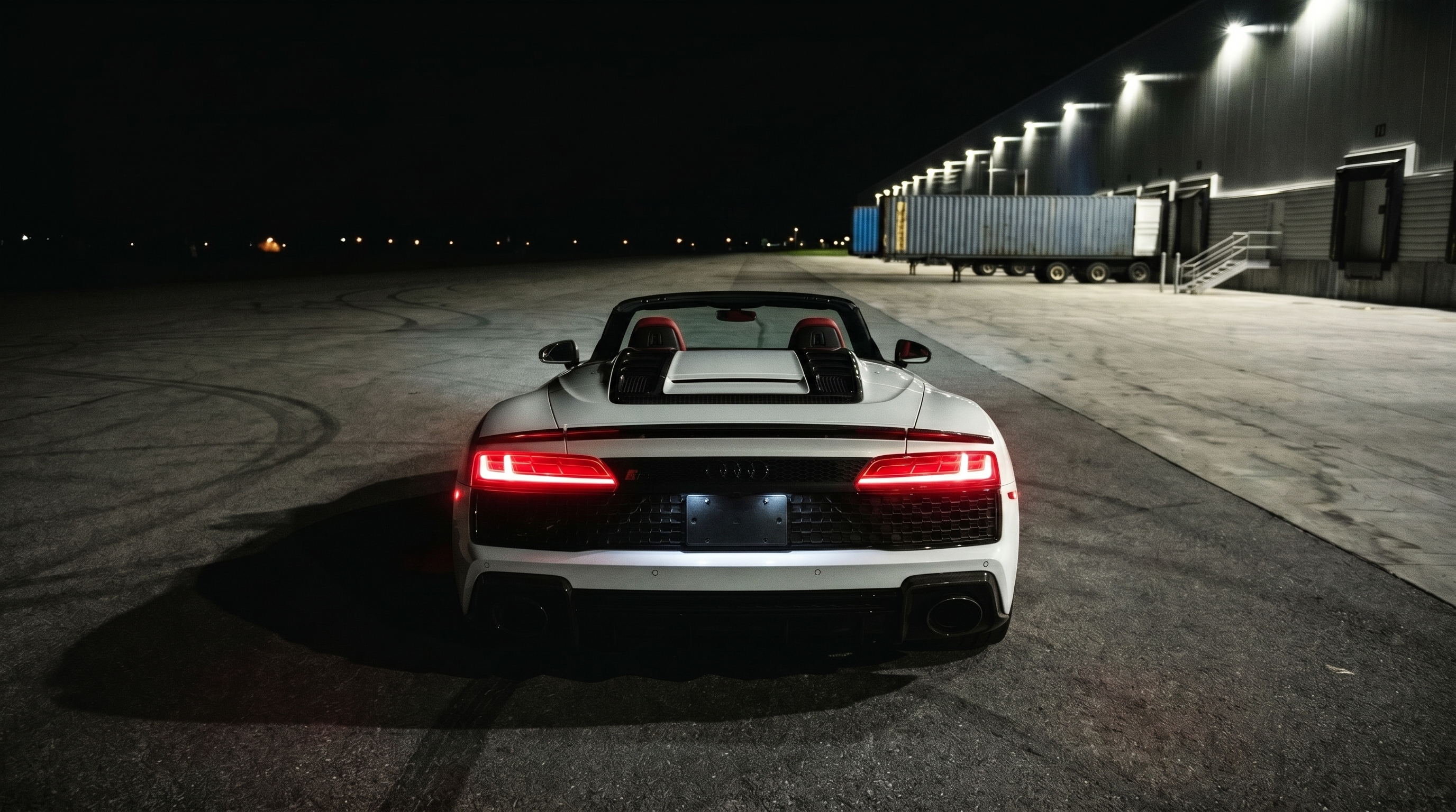Audi R8 photo 3