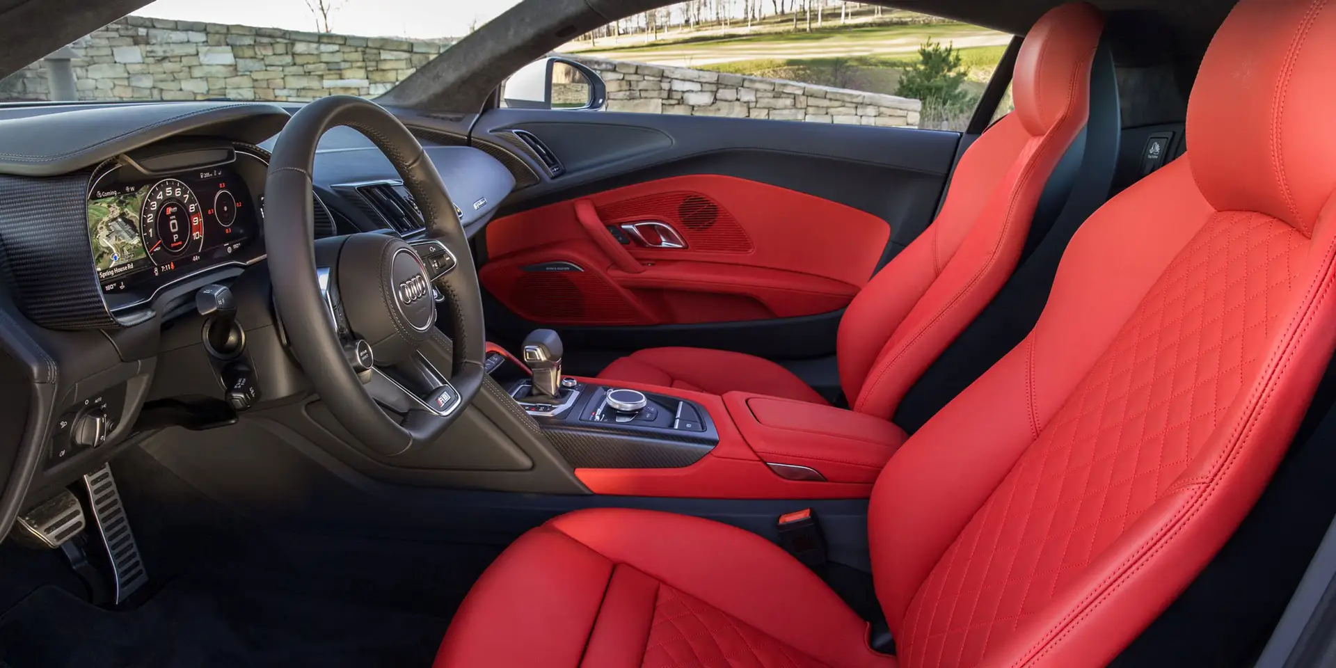 Audi R8 photo 5