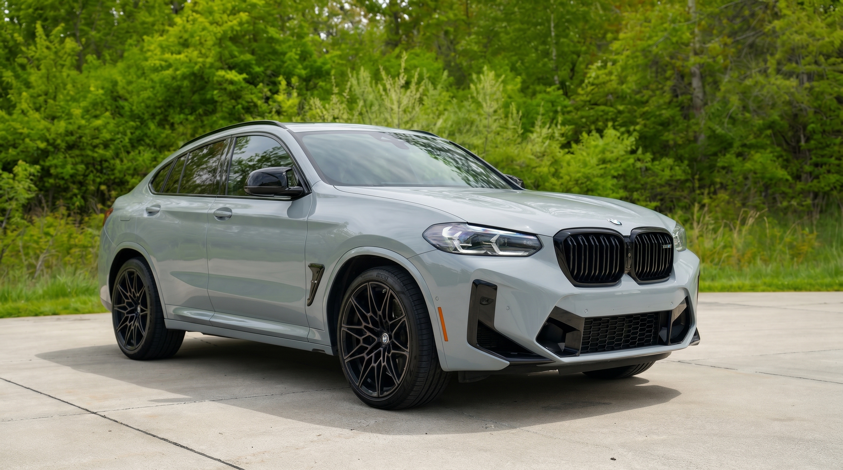 BMW X4M Competition photo 1